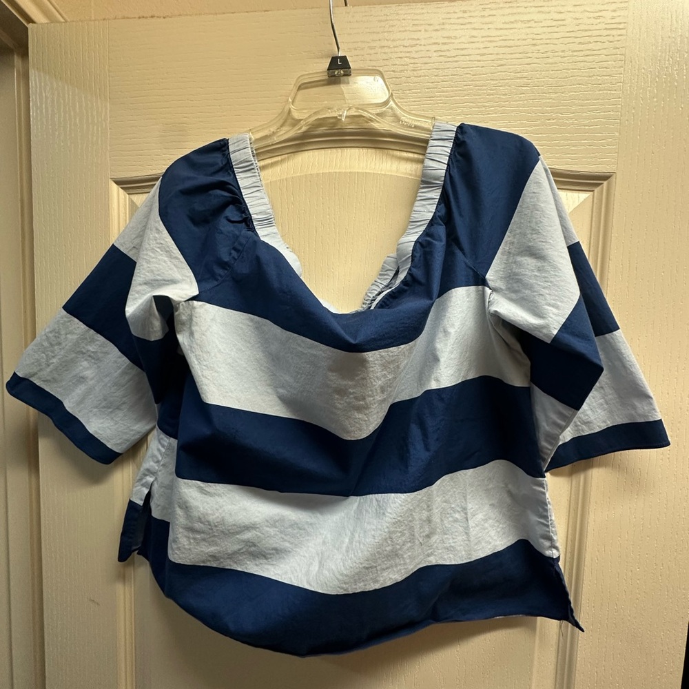 Vince Camuto light Blue and navy top